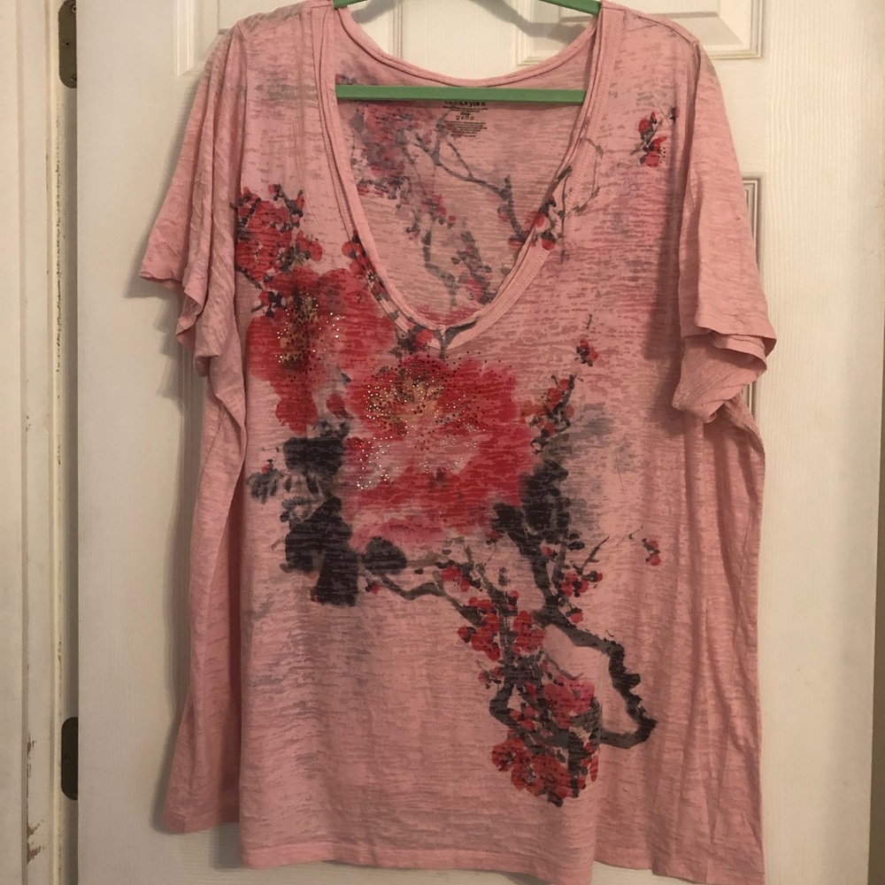 LANE BRYANT Cherry Blossom Top, size 26/28